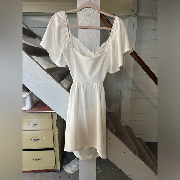 Altar’d State Holland Flutter Sleeve Dress White Medium - Picture 2 of 3